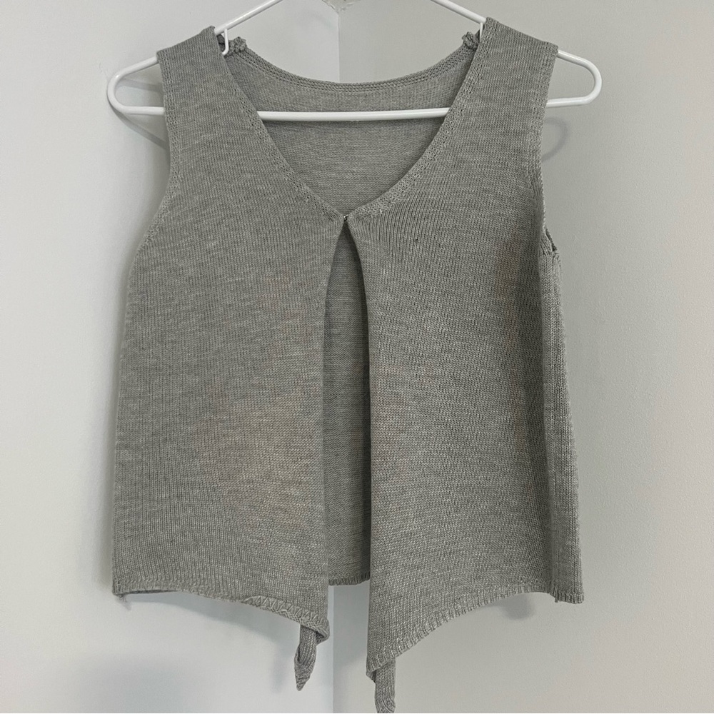 Grey Knit Pinned-Open Tank